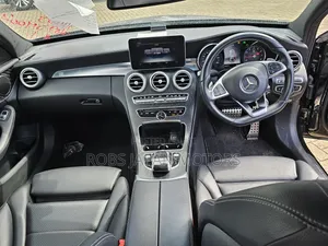 Mercedes-Benz C200 2018 Matt Black
