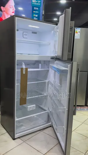 Hisense 510 Liters Top Mount Fridge With Water Dispenser