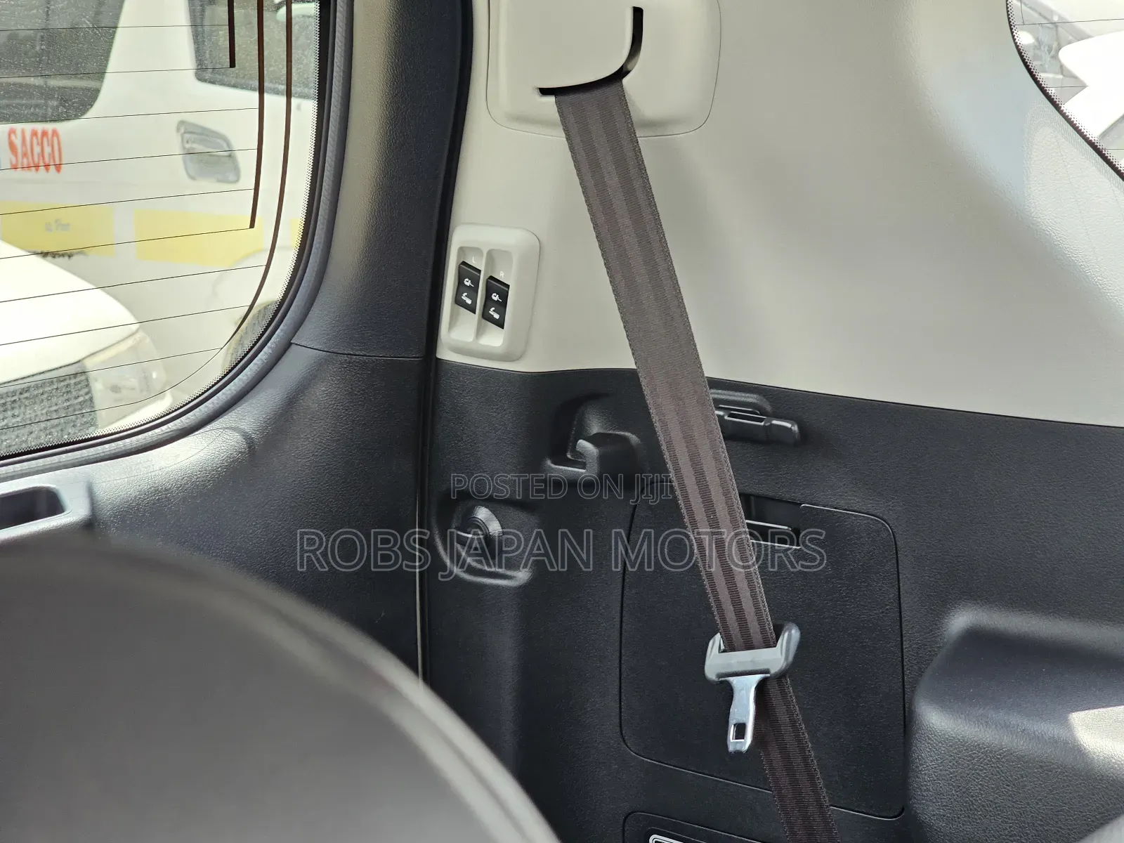 Toyota Land Cruiser Prado 2.8 2018 White