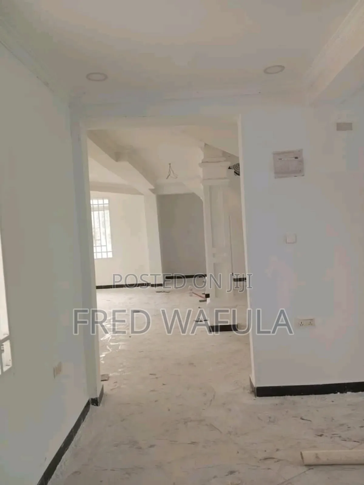 Wallmaster and Painting