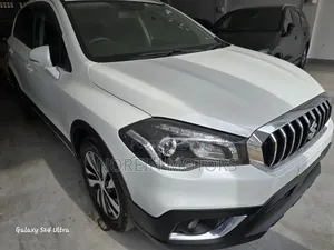 Suzuki Escudo 2018 Off white