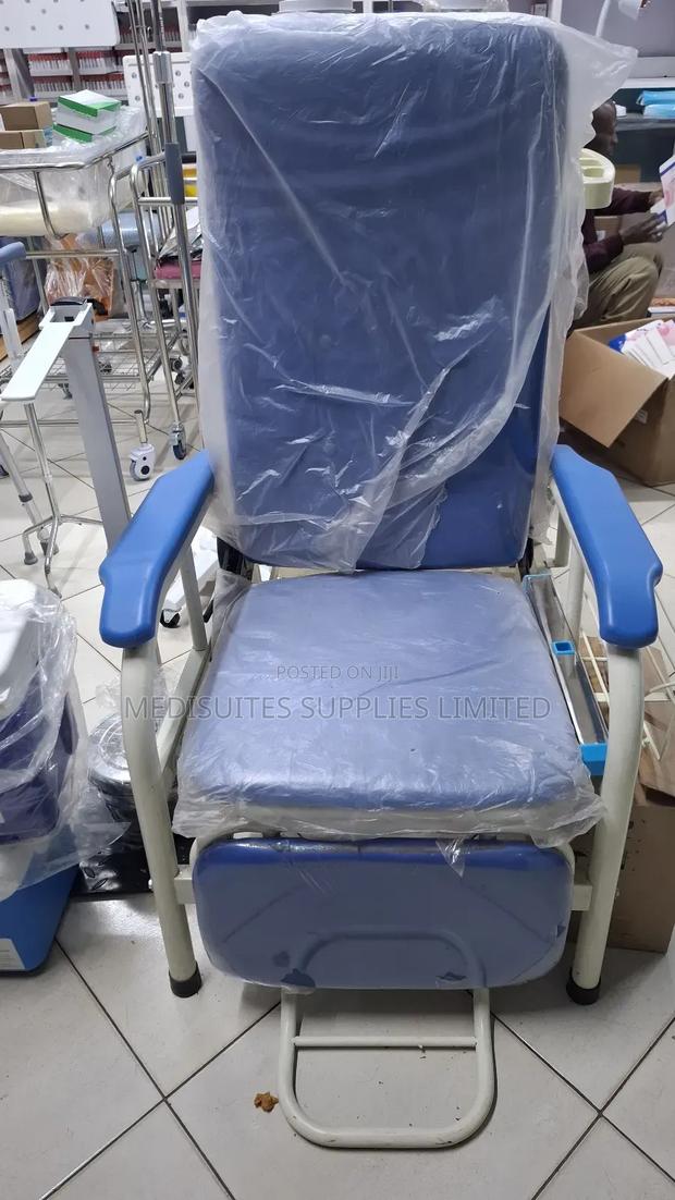 Blood Transfusion//Dialysis Chair