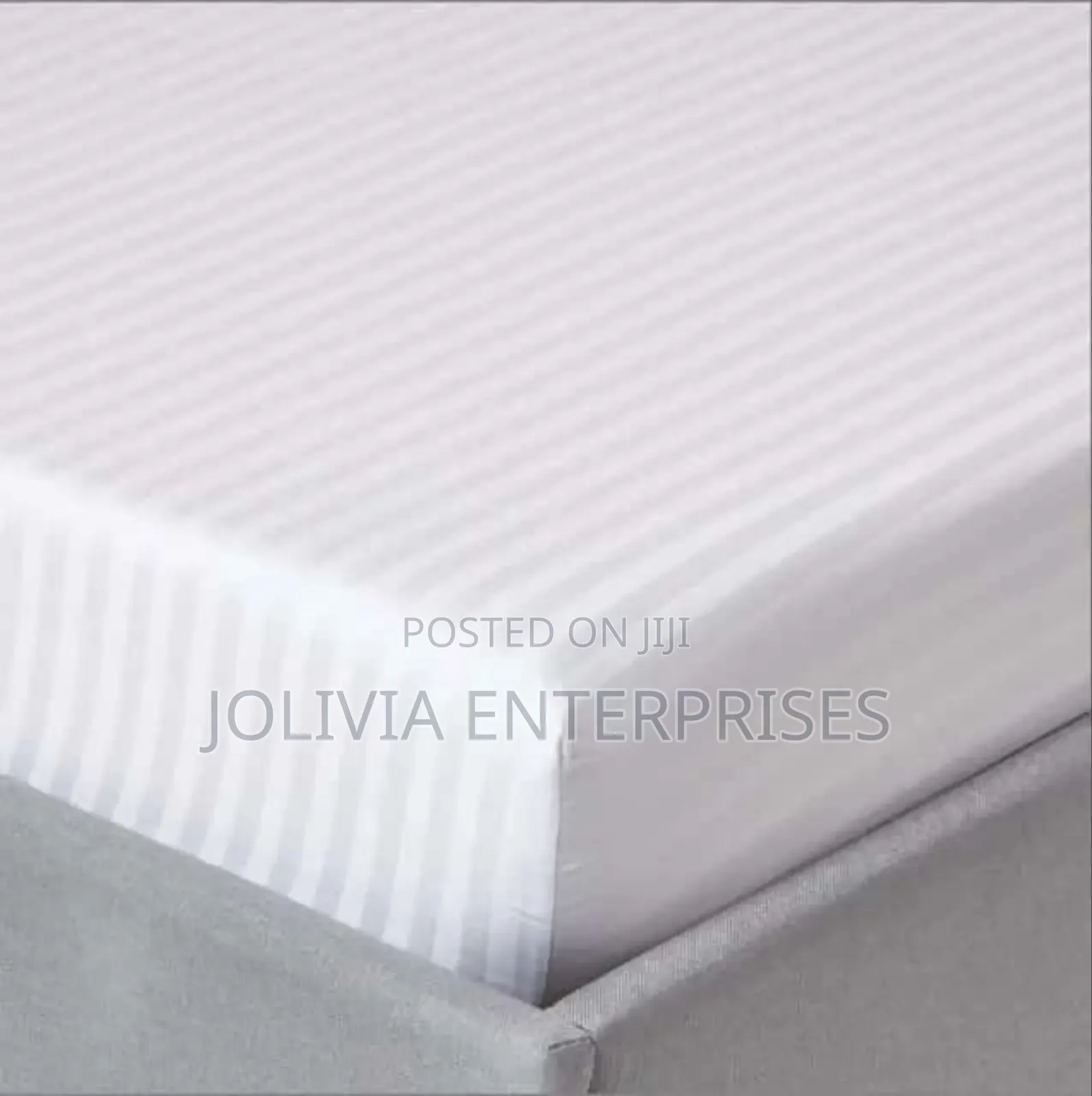 Fitted White Stripes Bedsheet Sets