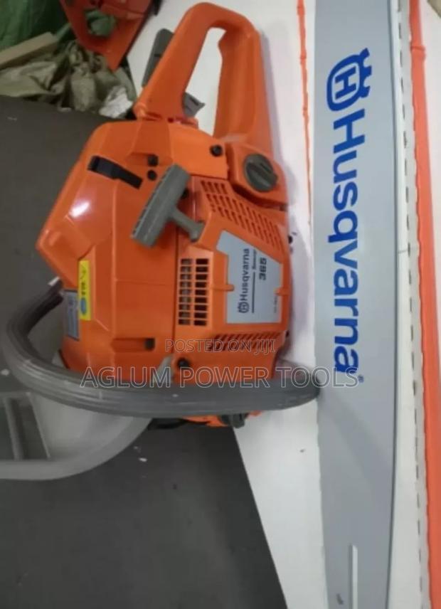 Powerful Husqvarna 272xp Chainsaw - main view