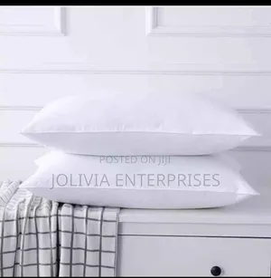 Hotel Compressed Fiber Bed Pillows 1000gms