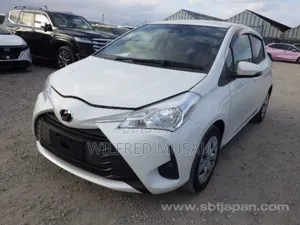 Toyota Vitz 1.3 AWD 5dr 2018 White