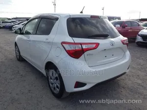 Toyota Vitz 1.3 AWD 5dr 2018 White