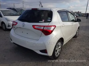 Toyota Vitz 1.3 AWD 5dr 2018 White
