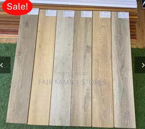 12mm Beige Laminate Floor Planks - thumbnail 2