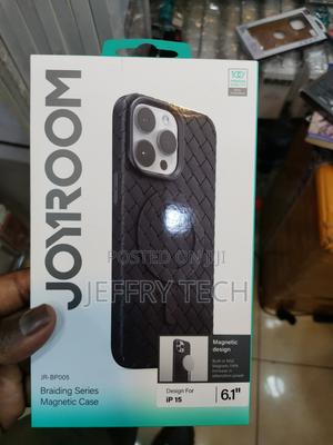 Knitted Leather Breathable Mesh Magnetic Case for iPhone 15 - thumbnail 2