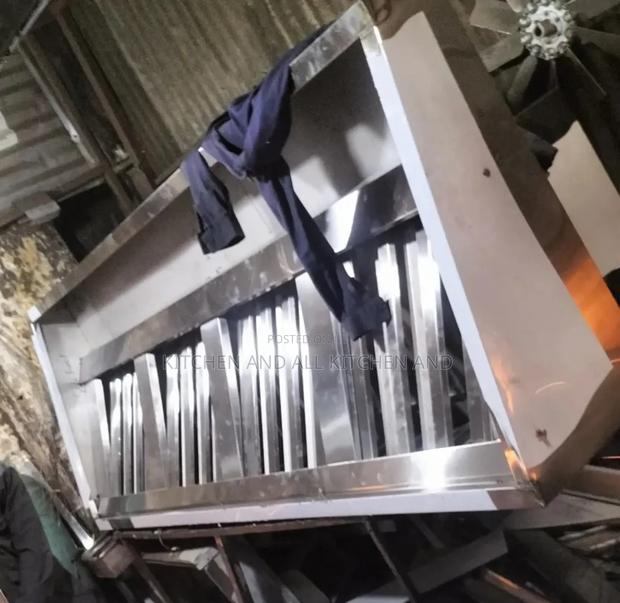 Vibrant Stainless Steel Kitchen Hood