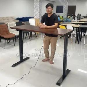 Office Table: Office Modern Lift Table 1400mm Wood Top