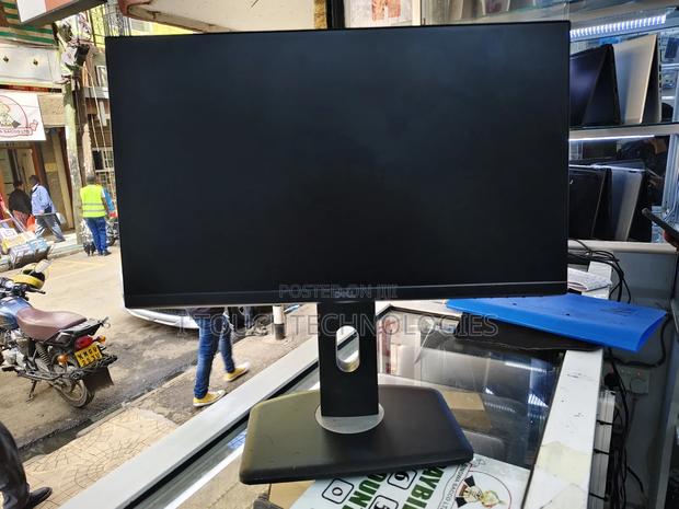 Dell 22" Inch Edge to Edge Monitor