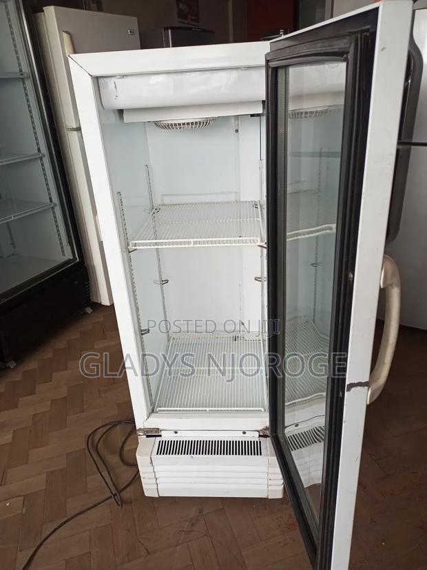White Medium Display Fridge 200l - thumbnail 3