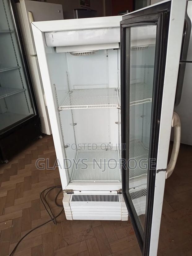 White Medium Display Fridge 200l - thumbnail 5