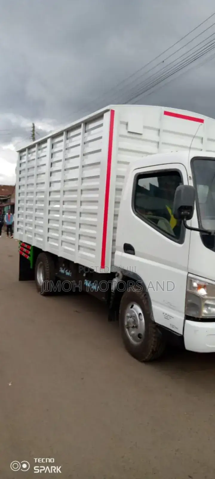 Mitsubishi Fuso Canter 2014 White