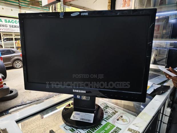Samsung 20" Monitor - main view