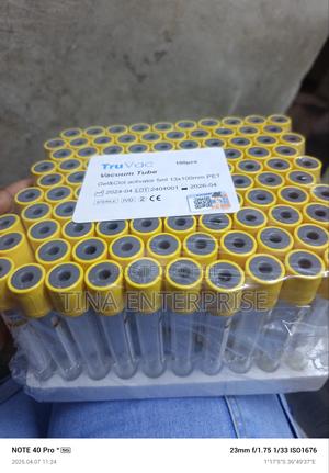 Yellow Tops - main view