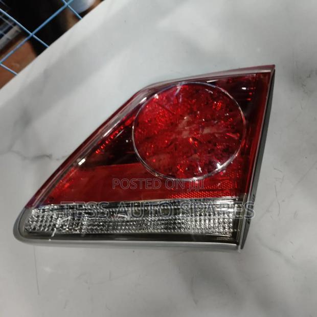 Toyota Crown Bootlamp