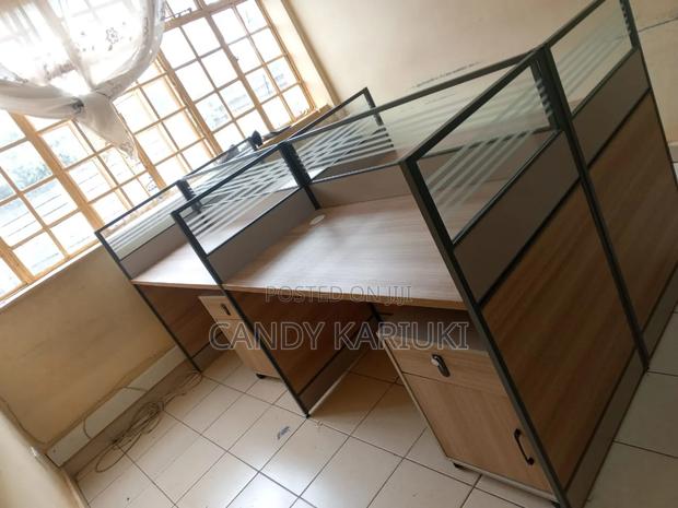 Modern and Spacious 4 Way Workstation