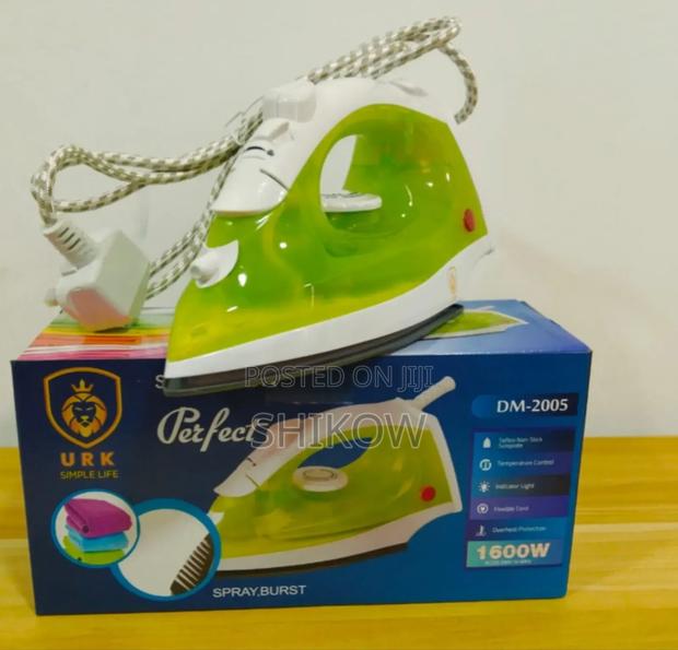 Urk Steam Iron Box - main view