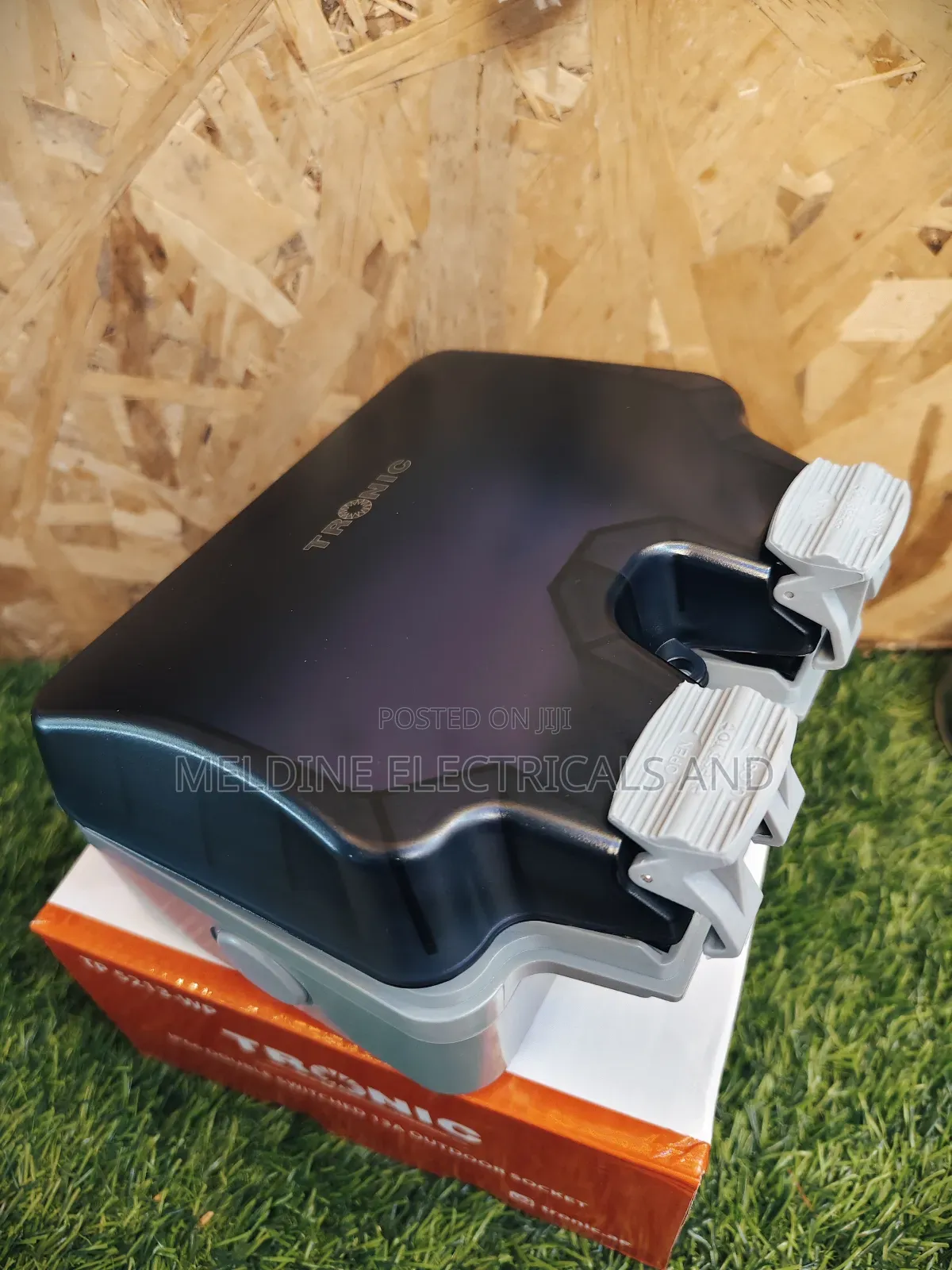 Waterproof Twin Socket 13a