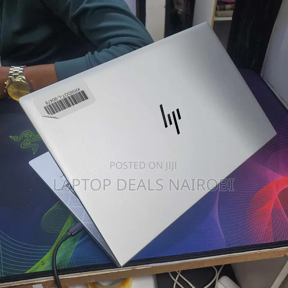 Laptop HP EliteBook 830 G8 16GB Intel Core I7 SSD 512GB