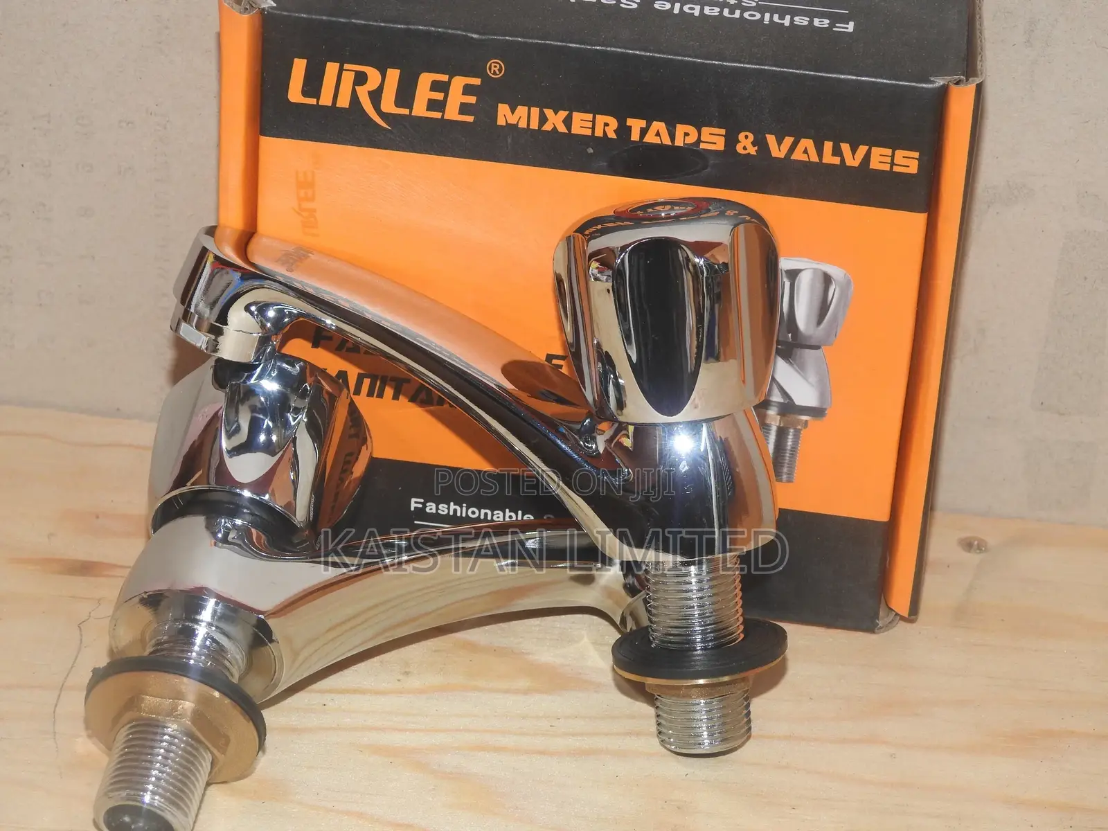 Lirlee Pillar Taps With Knob Handle