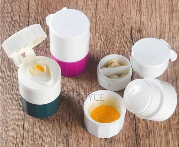 4 in 1 Pill Crasher/ Cutter - main view