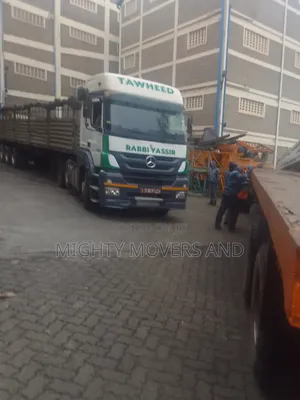High Sided Trailer With Tarpaulin Available for Transport