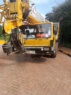 Crane Available for Lifting Jobs