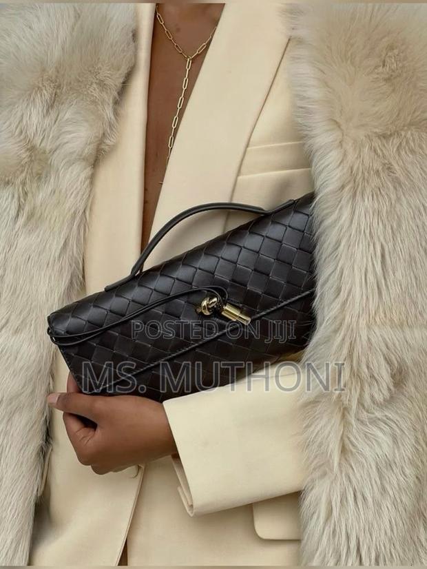 Bottega Clutch / Sling Bag - thumbnail 5