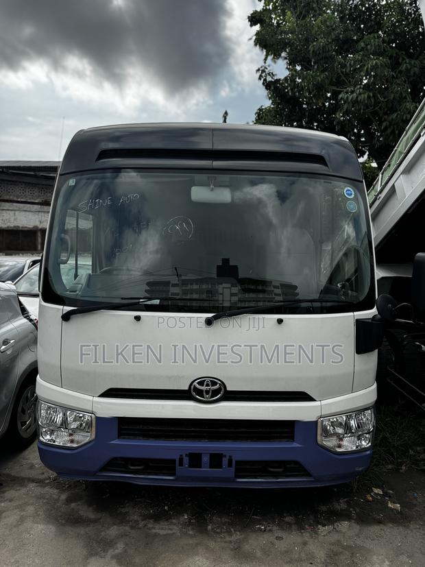 Toyota Coaster 2018 White