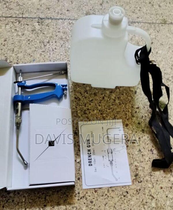 Automatic Veterinary Drenching Gun With 2.5l Barrel -50ml
