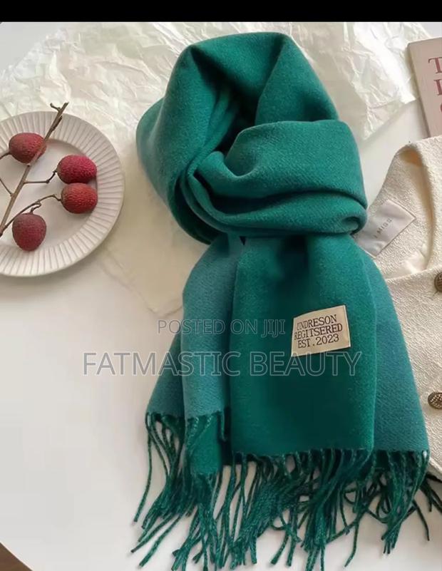 Green Cashmere Shawls - main view