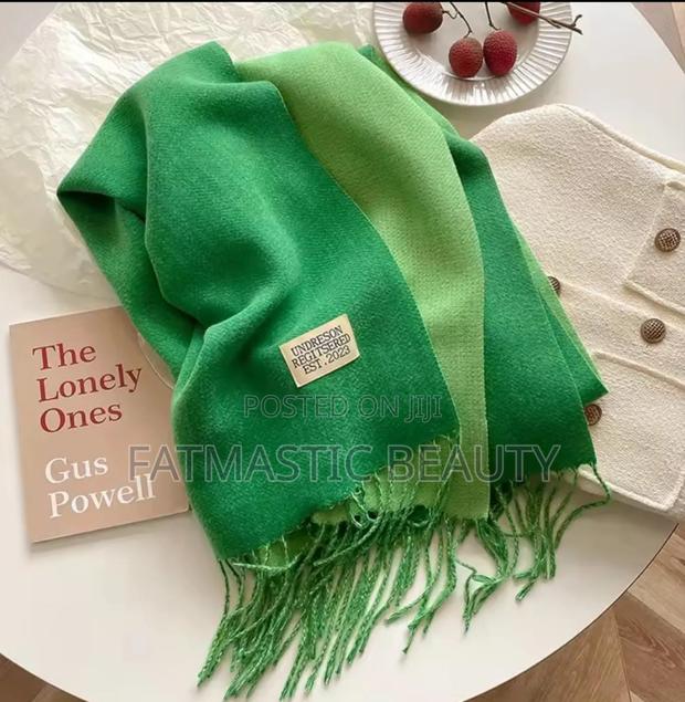 Green  Cashmere Shawls - thumbnail 2