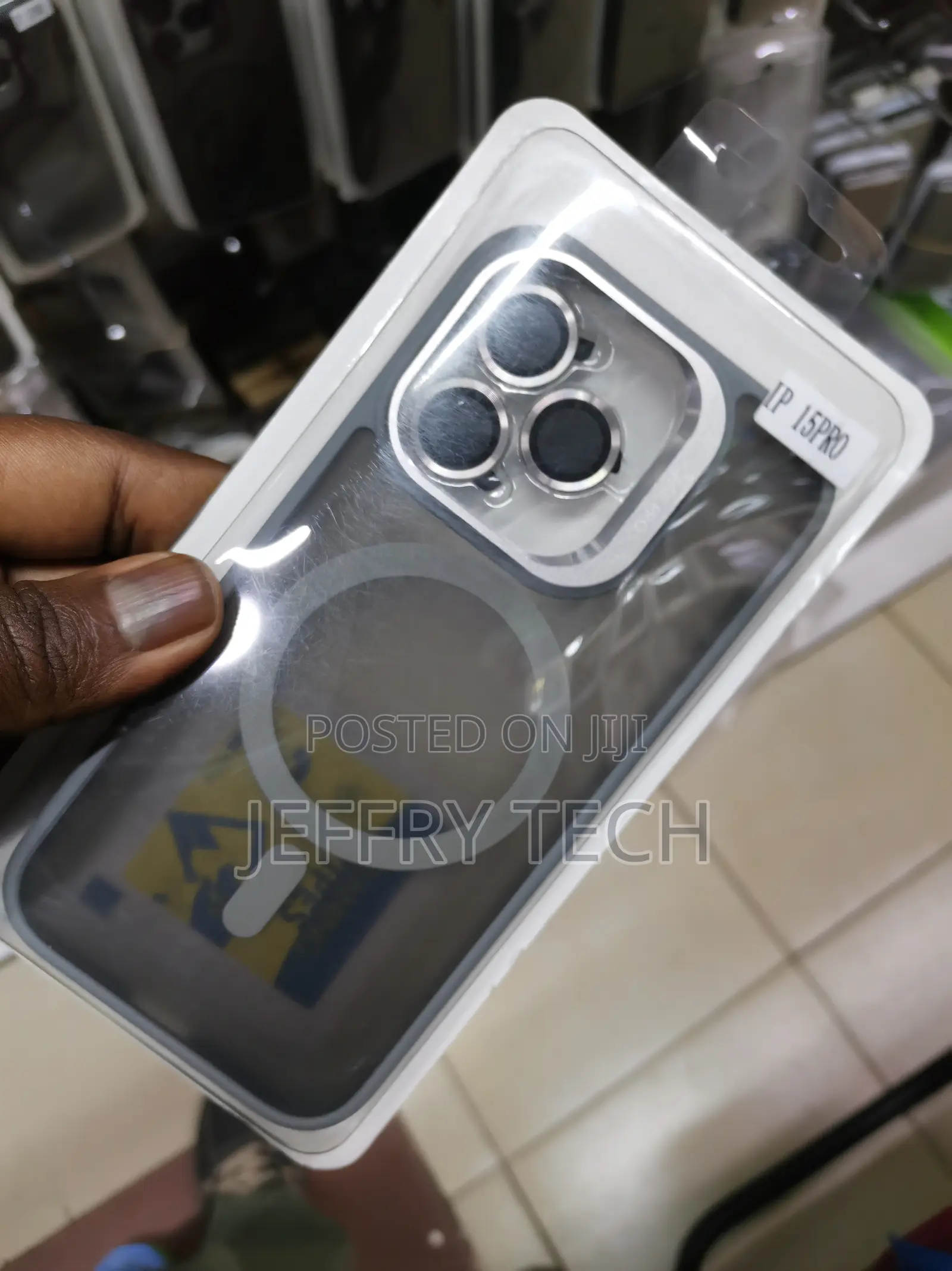 Weldeng iPhone 15 Pro Camera Lens Stand Magsafe Clear Case