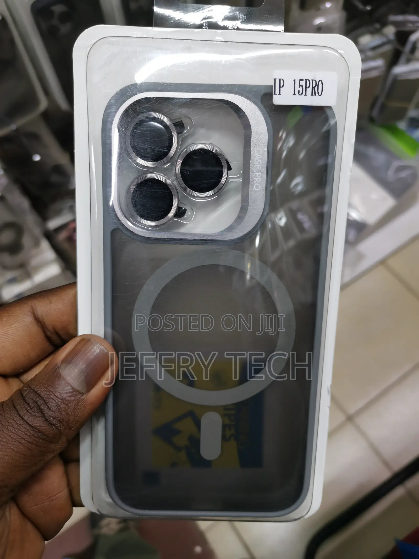 Weldeng iPhone 15 Pro Camera Lens Stand Magsafe Clear Case