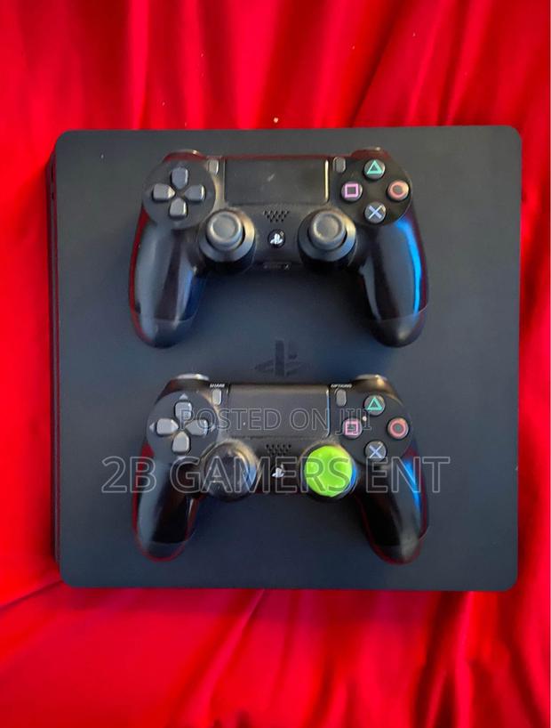 Ps4 Slim, 2 Pads Used Clean - thumbnail 4