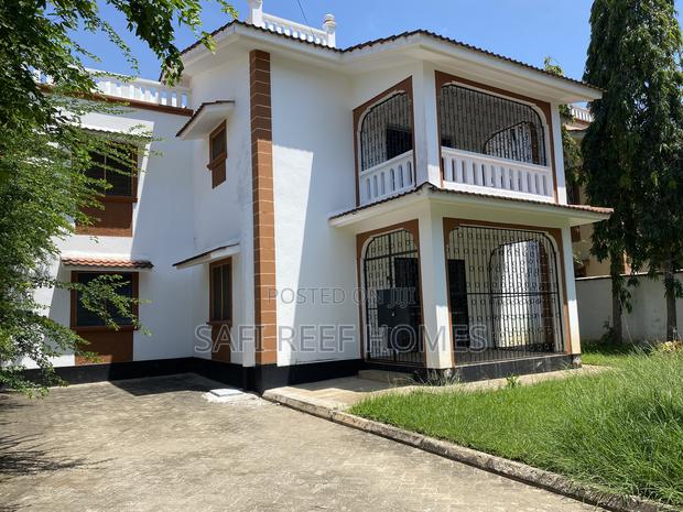 4bdrm Villa in Nyali for rent - main view