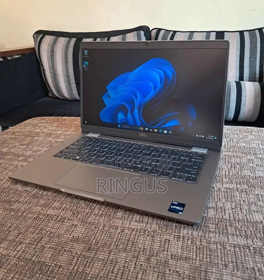 Laptop Dell Latitude 5330 16GB Intel Core I5 SSD 512GB