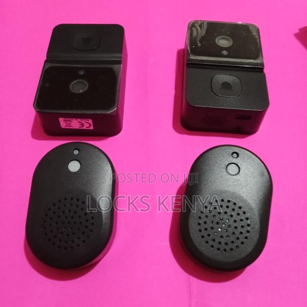 Family Sharing App Smart Doorbell - main view