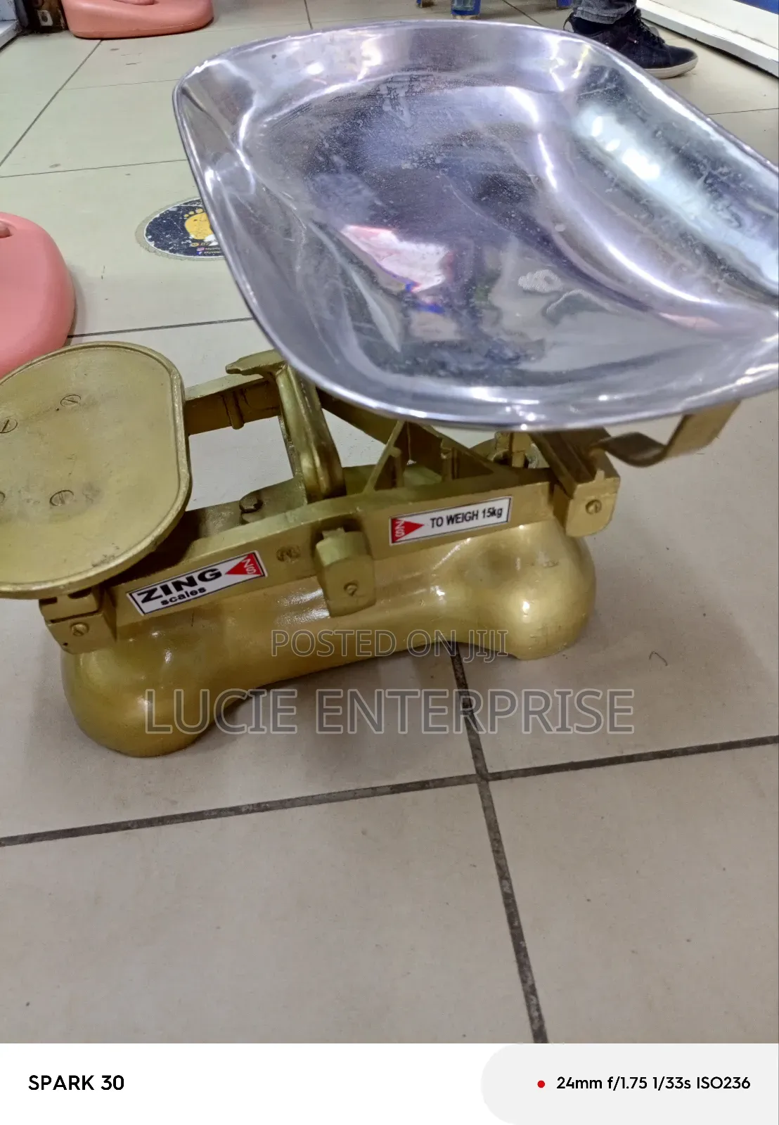 Analog Weighing Scale 15kg With Stones