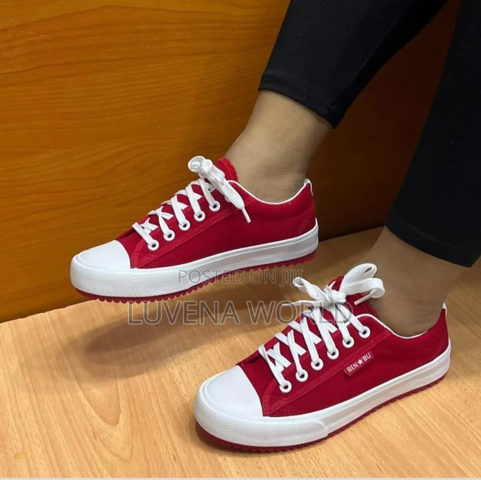 Laced Casual Rubbers