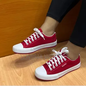 Laced Casual Rubbers