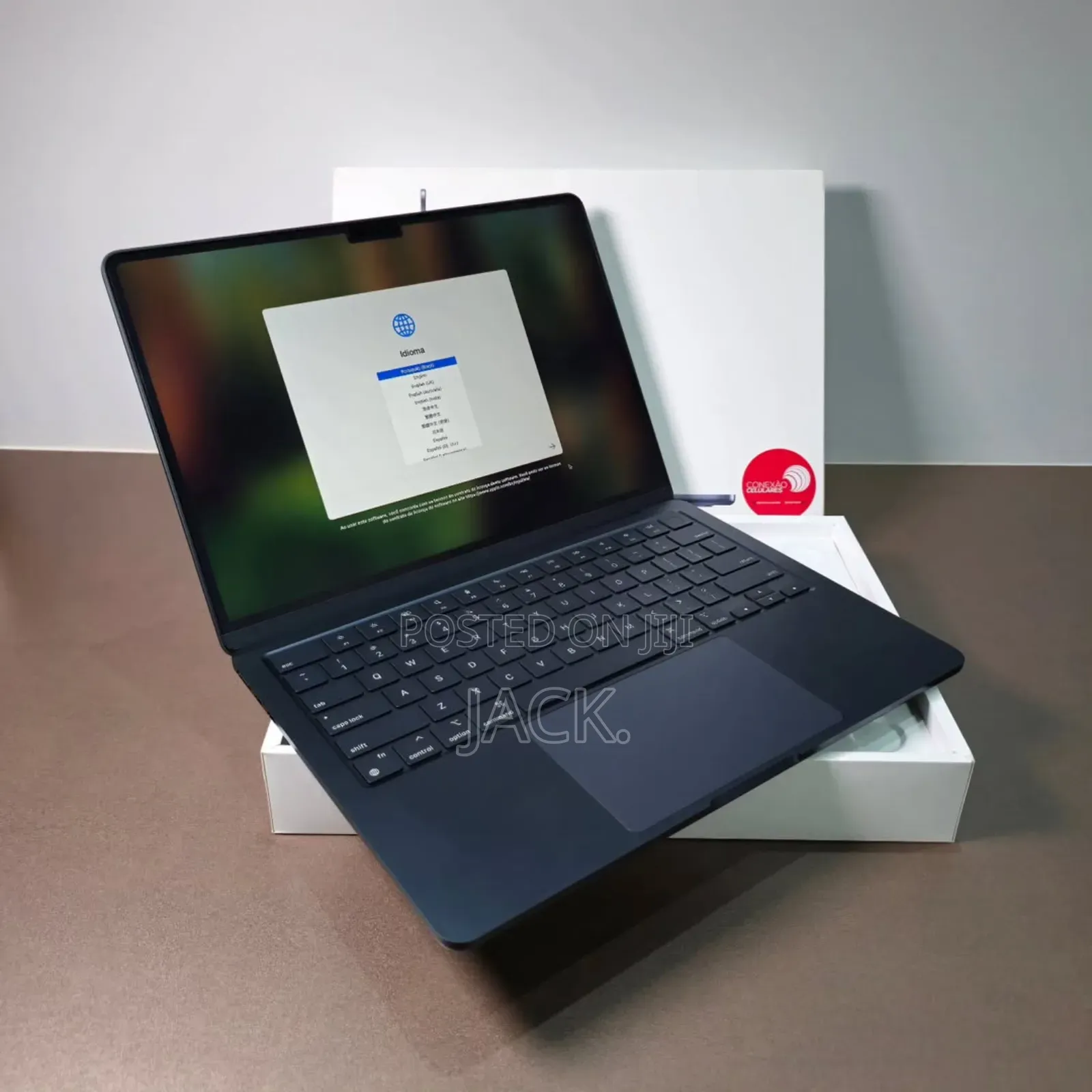 Laptop Apple MacBook Air 2024 M3 13-Inch 8GB Apple M3 SSD 256GB