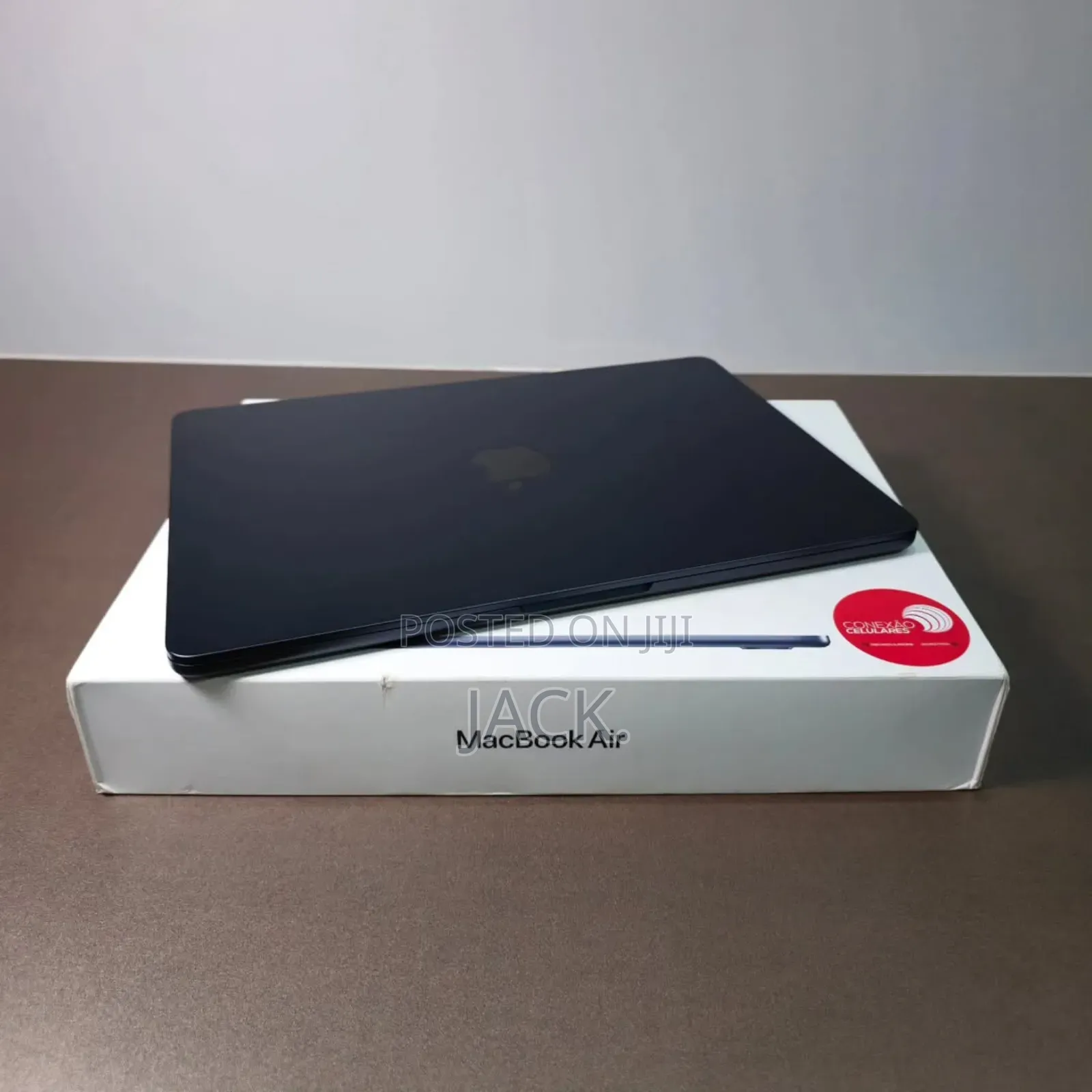 Laptop Apple MacBook Air 2024 M3 13-Inch 8GB Apple M3 SSD 256GB