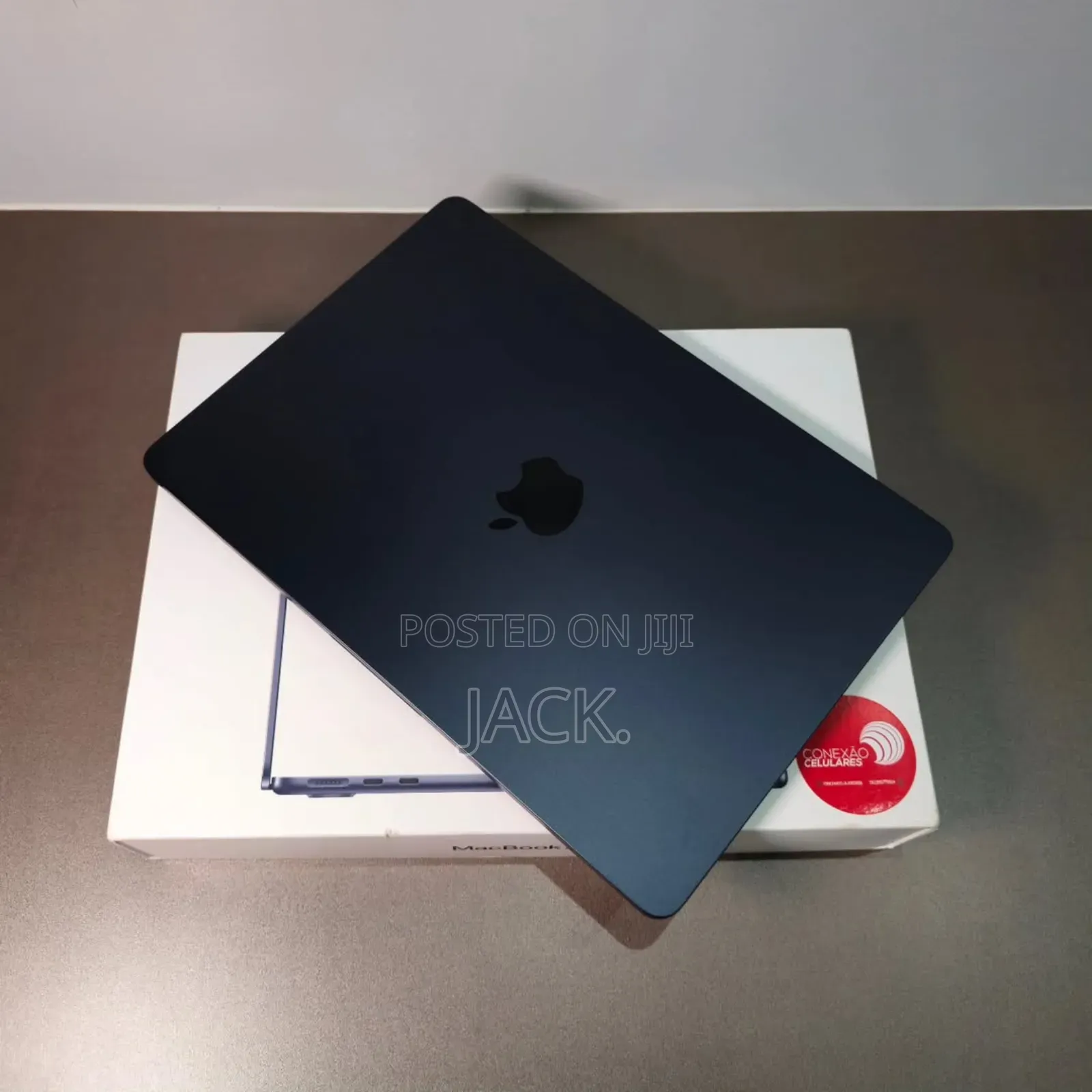 Laptop Apple MacBook Air 2024 M3 13-Inch 8GB Apple M3 SSD 256GB