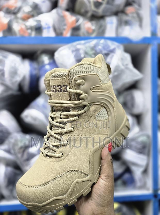 Hiking / Trekking Boots Size 40-45 - thumbnail 3