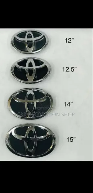 Different Sizes Grill Toyota Cars Logo